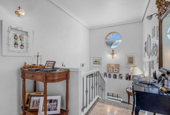 Revente - Maison mitoyenne - Villamartin - Costa Blanca