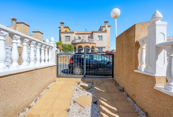 Revente - Maison mitoyenne - Villamartin - Costa Blanca