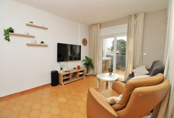 Resale - Apartment - Villamartin