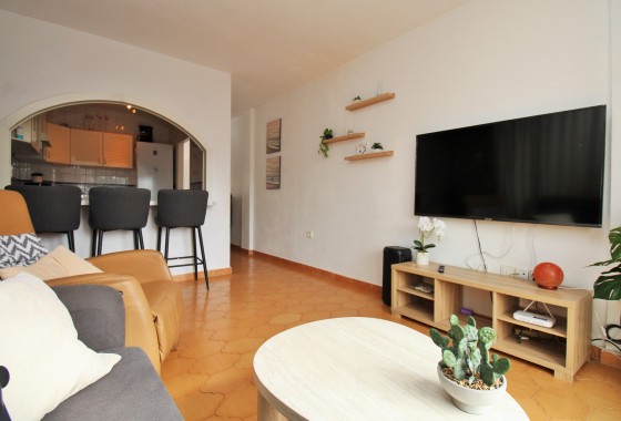 Resale - Apartment - Villamartin