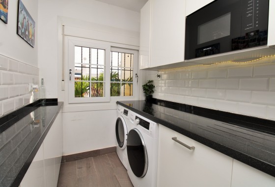 Resale - Townhouse - Villamartin