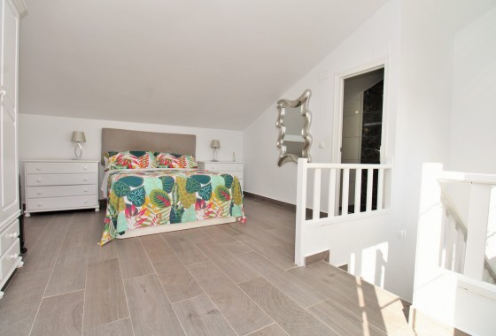 Resale - Townhouse - Villamartin