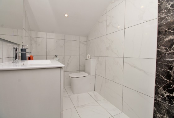 Resale - Townhouse - Villamartin
