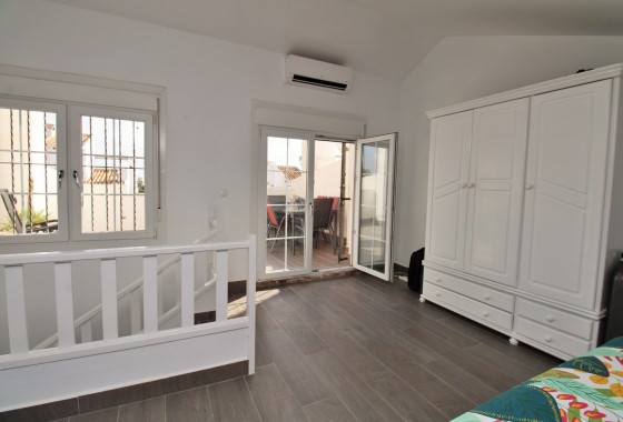 Resale - Townhouse - Villamartin