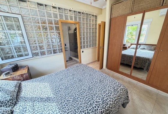 Revente - Villa - Orihuela Costa - Cabo Roig