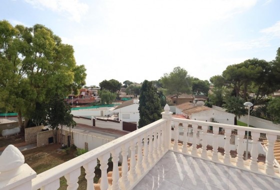 Revente - Villa - Torrevieja - Los Balcones - Los Altos del Edén