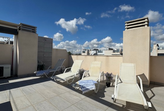 Resale - Apartment - Orihuela Costa - Villamartín