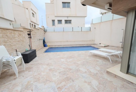Revente - Villa - Orihuela Costa - Villamartín-Las Filipinas