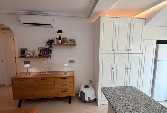 Resale - Townhouse - Los Montesinos - Urbanizacion montesol
