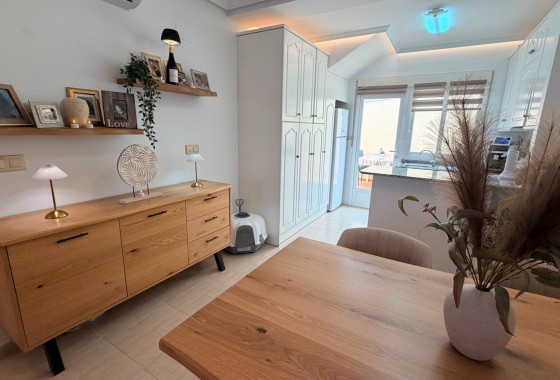 Resale - Townhouse - Los Montesinos - Urbanizacion montesol