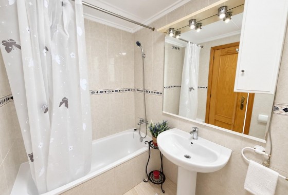 Revente - Appartement - Torrevieja - Centro