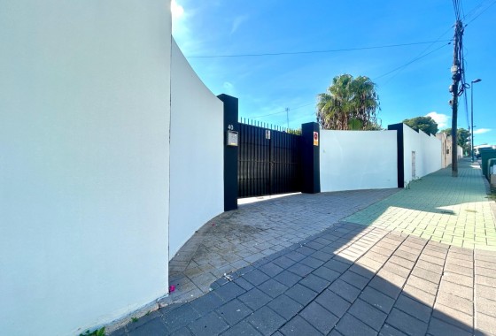 Resale - Detached Villa - Pilar de la Horadada - Pinar de Campoverde