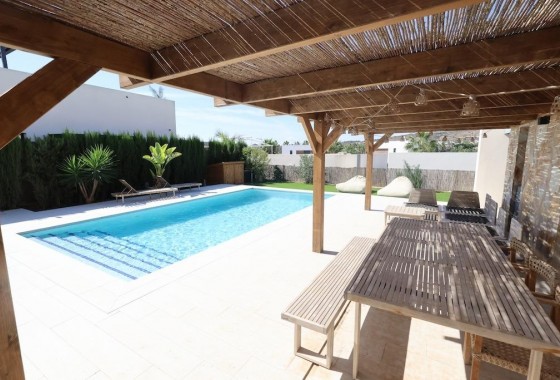 Resale - Detached Villa - Algorfa - Comunidad valenciana