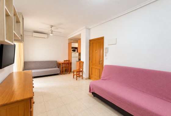 Resale - Studio apartment  - Torrevieja - Estacion de autobuses