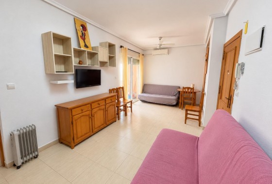 Resale - Studio apartment  - Torrevieja - Estacion de autobuses