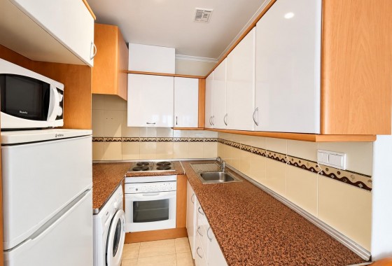 Resale - Studio apartment  - Torrevieja - Estacion de autobuses