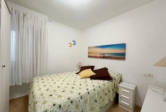 Segunda Mano - Apartment / Duplex - Torrevieja - Playa de los Naufragos