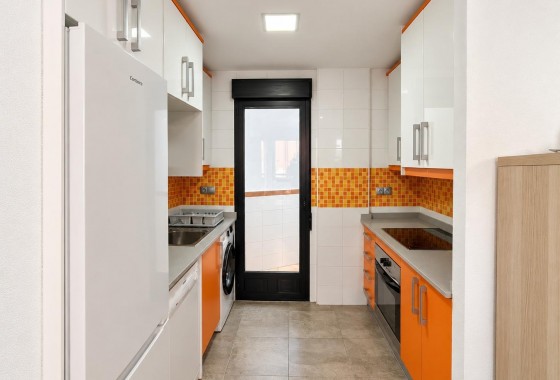 Segunda Mano - Apartamento - Torrevieja - La Mata pueblo