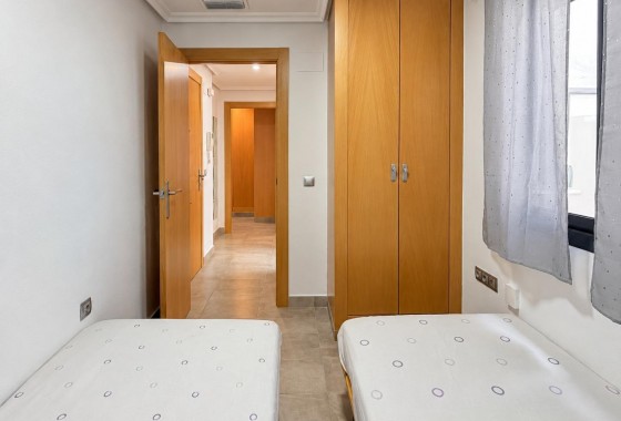 Segunda Mano - Apartamento - Torrevieja - La Mata pueblo